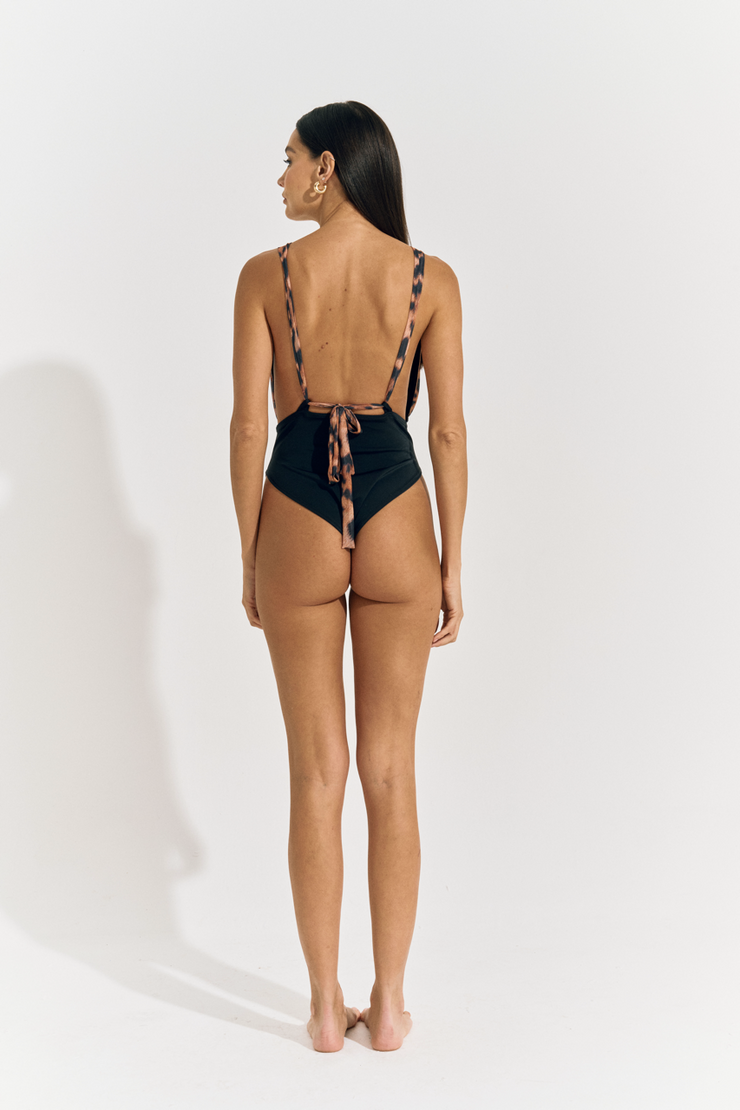 Body Tule Onça